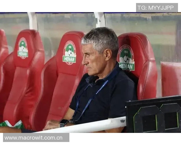 塞蒂恩离任前更衣室失控球员关系降至冰点引发关注