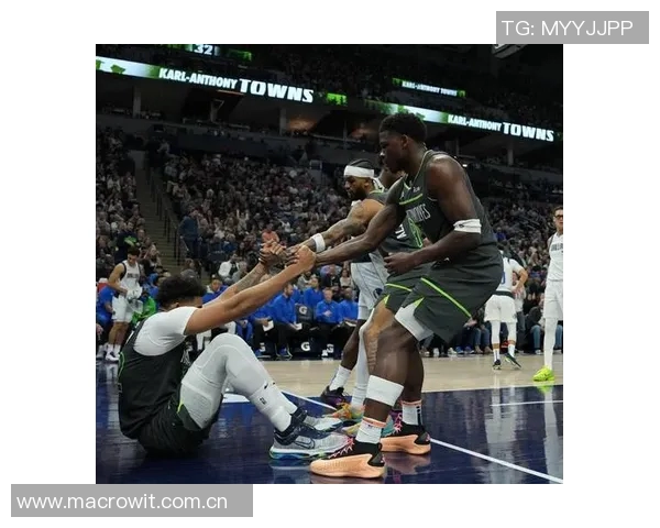 新赛季西部竞争激烈快船掘金实力提升令人期待