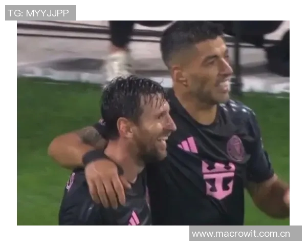 梅西在补时阶段单刀突袭被迅速回追的防守球员成功破坏