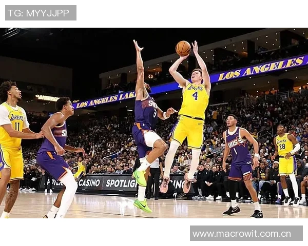 浓眉半场表现低迷仅得6分2板1助正负值全队最低引发关注 浓眉半场表现低迷仅得6分2板1助正负值全队最低引发关注