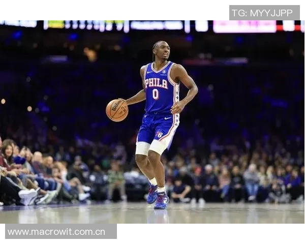 火力全开马克西首节狂砍17分2助助力球队取得领先