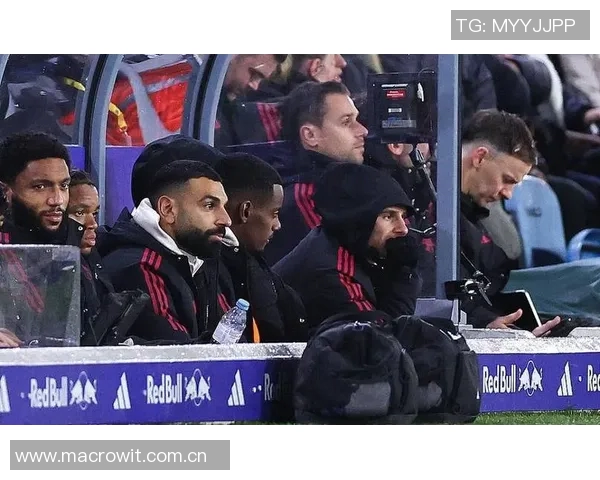 萨拉赫赛后绕场一周与球迷告别引发转会猜测