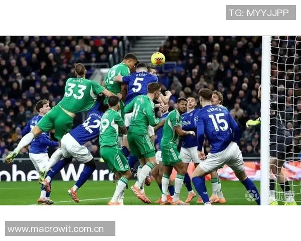 福登英超再现梅开二度佳绩上次还是对阵伊镇的精彩表现 福登英超再现梅开二度佳绩上次还是对阵伊镇的精彩表现