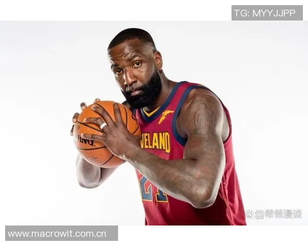 Lowe称赞三球进攻能力出众难以找到类似球员 Lowe称赞三球进攻能力出众难以找到类似球员