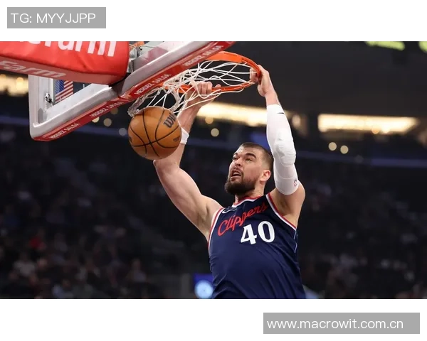 快船全明星拉票活动正式开启哈登小卡祖巴茨齐心协力呼吁球迷投票 快船全明星拉票活动正式开启哈登小卡祖巴茨齐心协力呼吁球迷投票