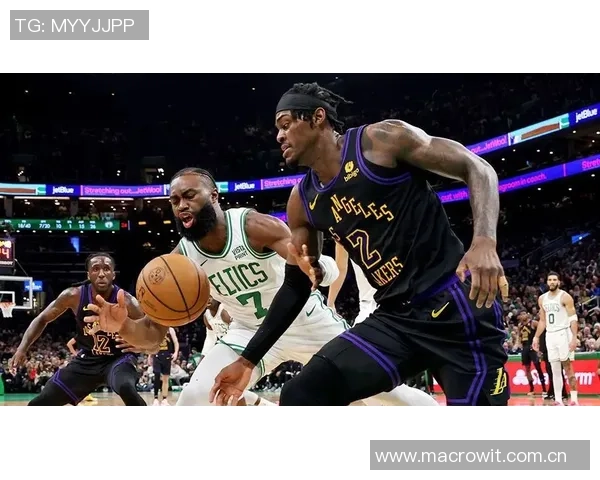 布朗上半场仅出场12分钟马祖拉强调均衡时间下半场表现出色 布朗上半场仅出场12分钟马祖拉强调均衡时间下半场表现出色