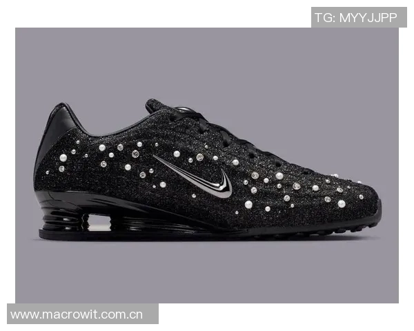 Nike发布Kobe8EXT马年特别版黑色鞋面搭配马毛材质彰显独特风格 Nike发布Kobe8EXT马年特别版黑色鞋面搭配马毛材质彰显独特风格