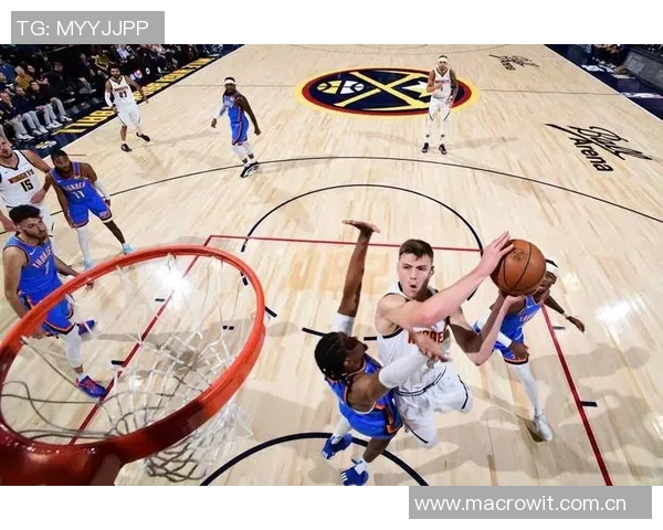 墨菲近期状态火热34分9板5助2断1帽表现令人刮目相看 墨菲近期状态火热34分9板5助2断1帽表现令人刮目相看