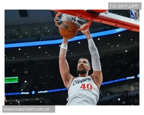 快船本赛季攻防效率失误率节奏等数据全面下滑排名联盟倒数引发球迷担忧