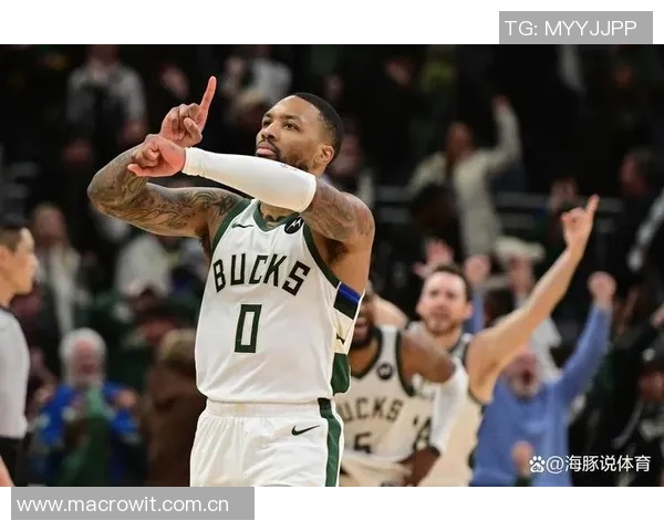 克莱三分球生涯达2800记成为历史第五位球员距离利拉德仅差五记