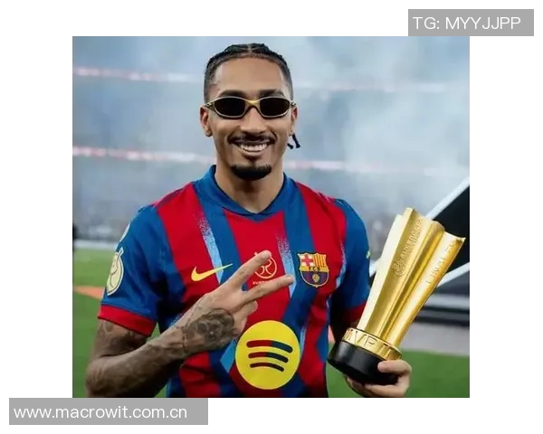 拉菲尼亚坦言曾考虑离开巴萨沙特报价令我心动不已